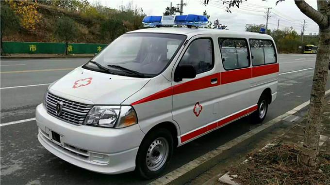 兴和县丰田海狮救护车